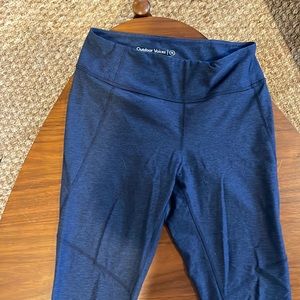 Outdoor Voices blue capri leggings